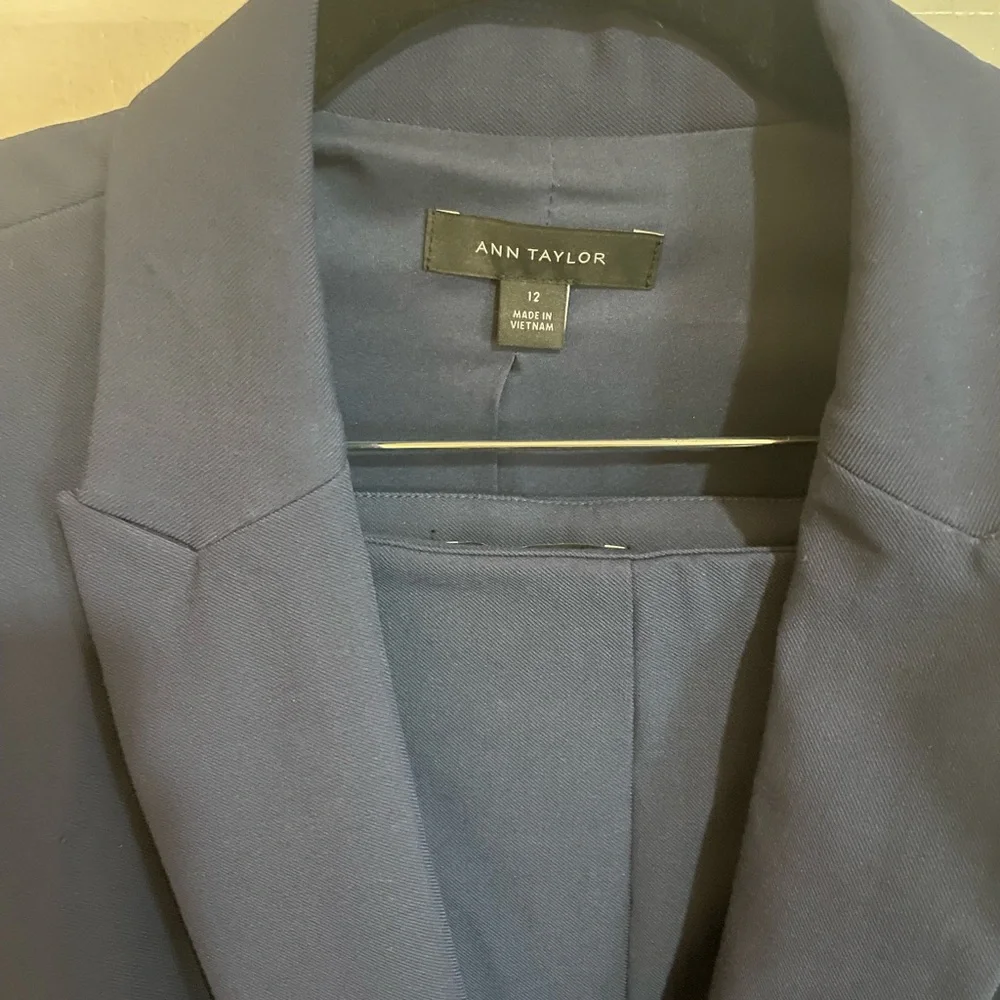 Ann Taylor Navy Women's Suit - Picture 5 of 6